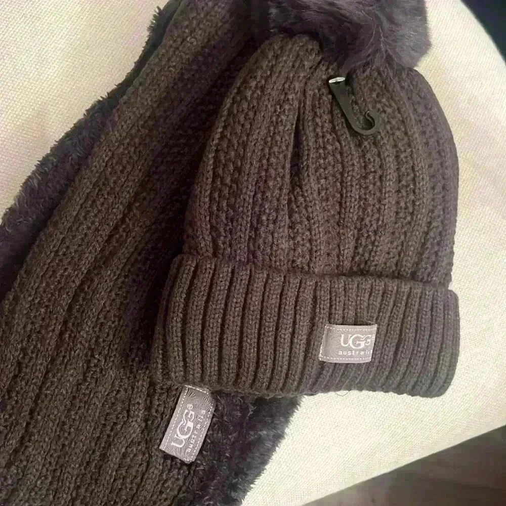 UGG dark gray/charcoal infinity hat and scarf